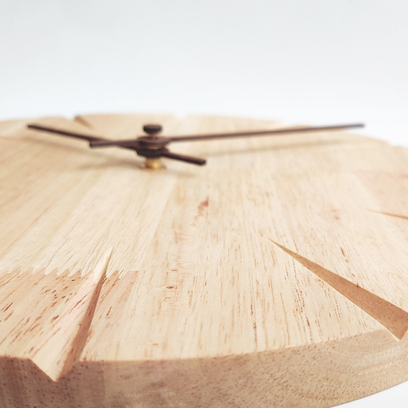 Simple Elegance Wooden Wall Clock - Lia's Room