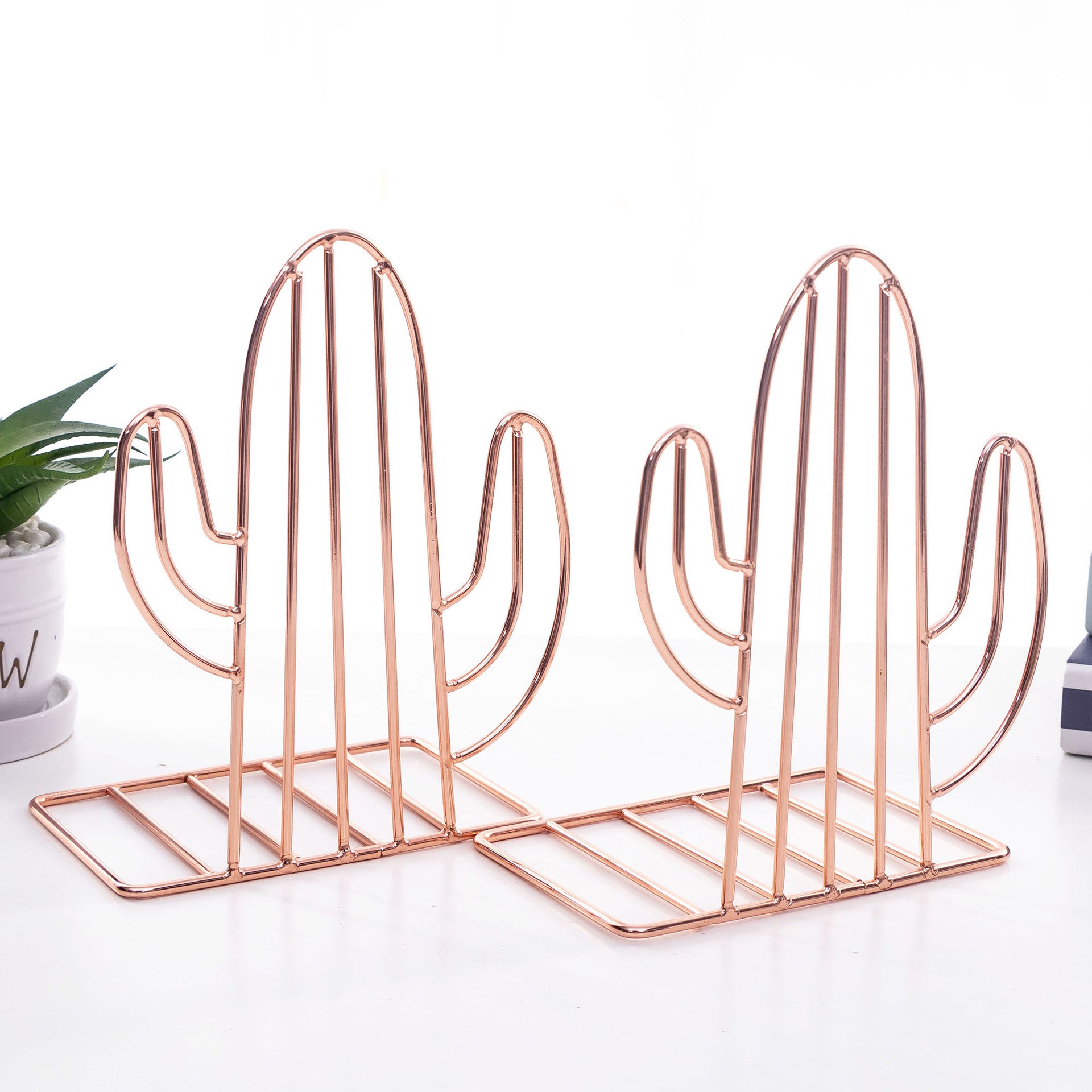 Style Cactus Metal Bookends - Lia's Room