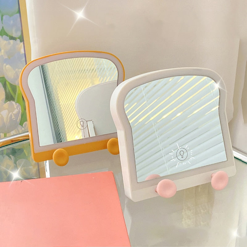 Toast Light Up Makeup Mirror - Lia's Room