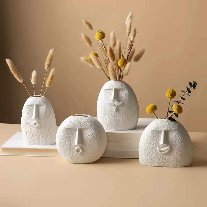 Nordic Bloom: Ceramic Vase with Sculpted Face - Lia's Room