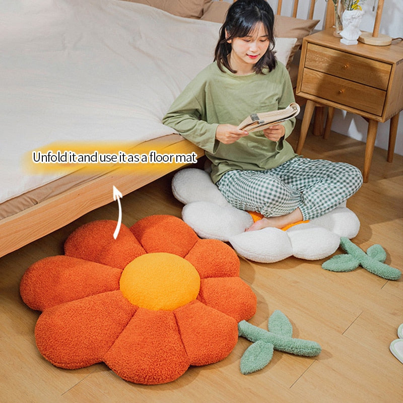 FlowerPlush Lumbar Cushion - Lia's Room