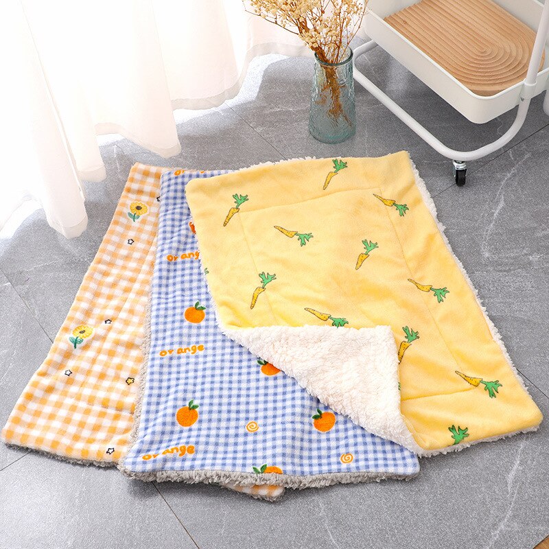 CozyPaws Cotton Pet Blanket - Lia's Room