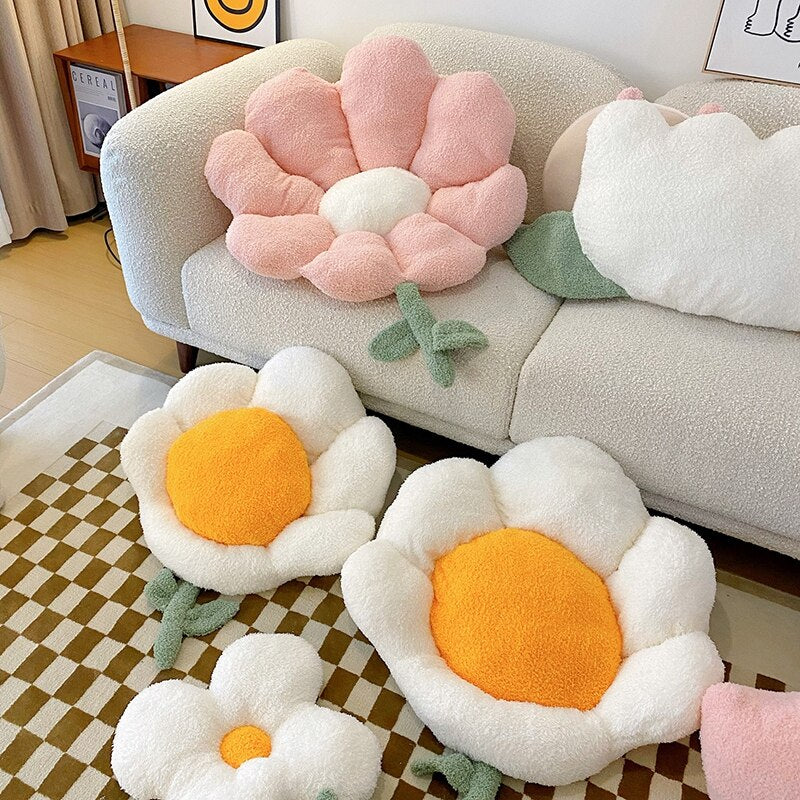 FlowerPlush Lumbar Cushion - Lia's Room