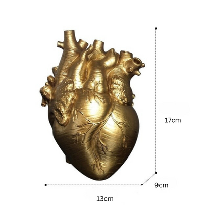 Lia Heart Vase - Lia's Room