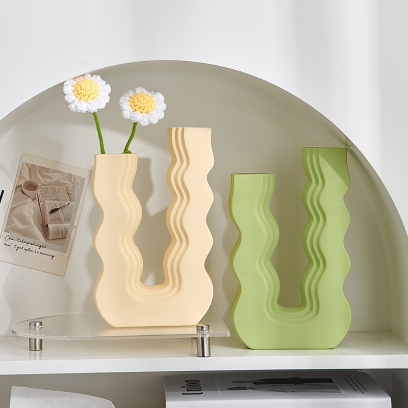 Groovy U-Shaped Vase Decor - Lia's Room