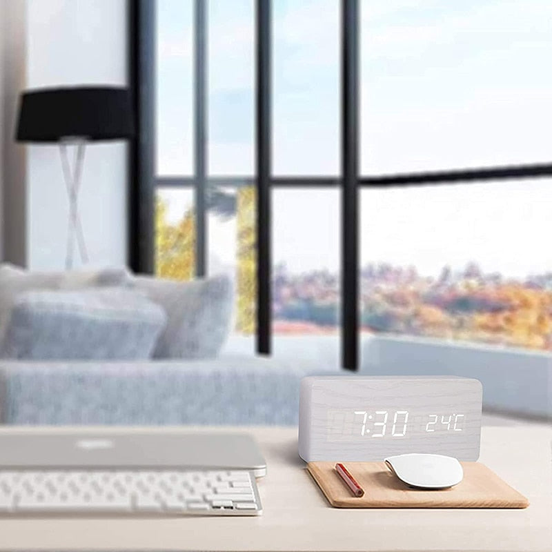 Timeless LED Wooden Alarm Clock - Lia's Room