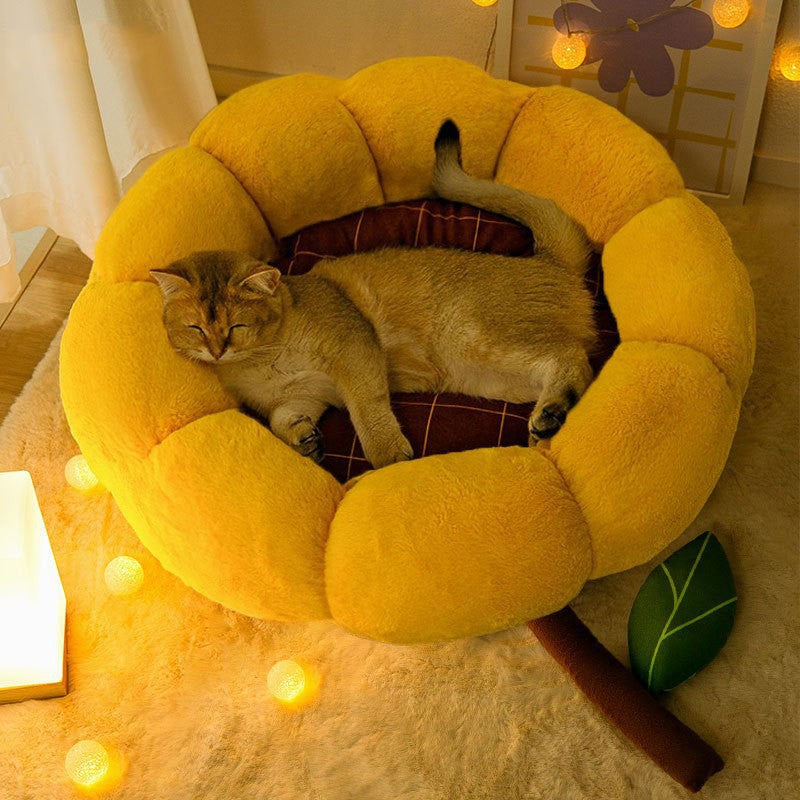 Cozy Blooming Pet Bed - Lia's Room