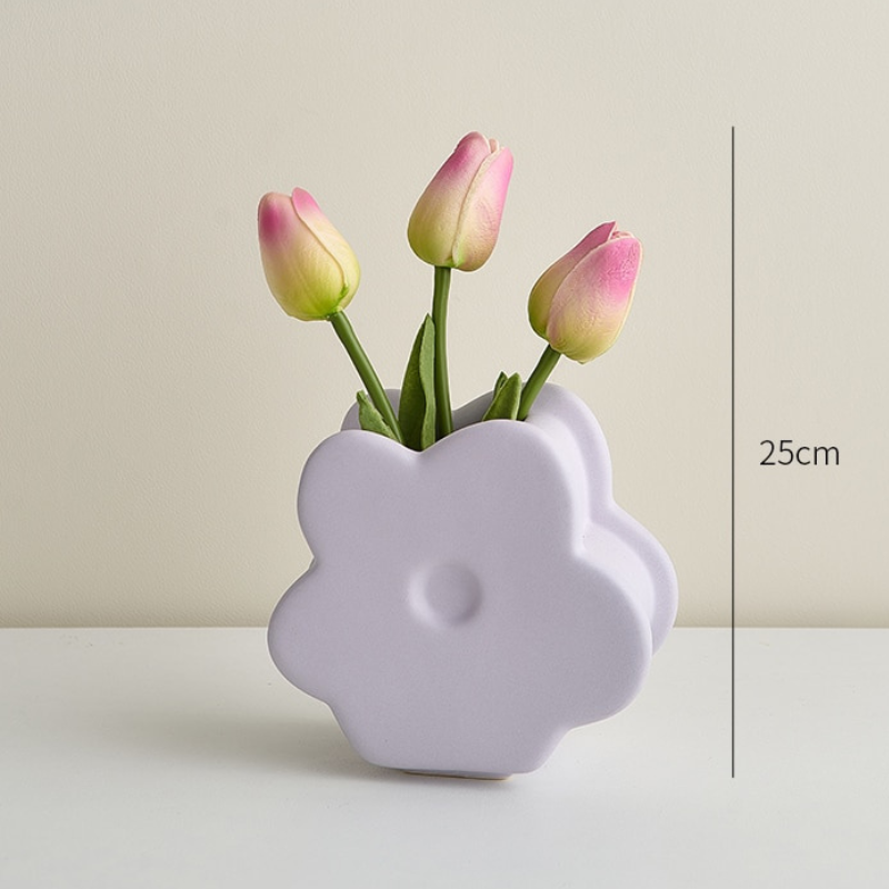 Petite Blossom: A Charming 4-Petal Flower Tabletop Vase - Lia's Room